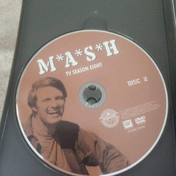 MASH SEASON EIGHT COLLECTORS EDITION 3 DVD SET - Picture 3 of 5